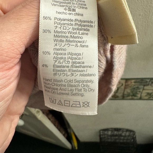 Bowden Sweater - Picture 5 of 6